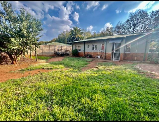 3 BEDROOM HOUSE FOR SALE IN VANDERBIJLPARK CW 1